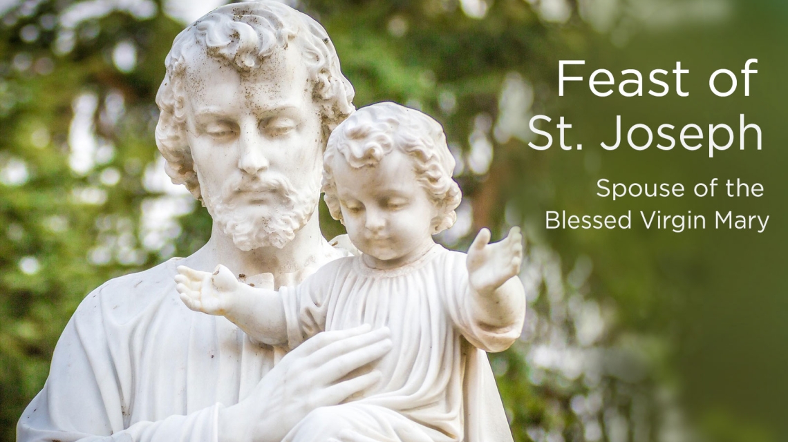 Statue of St. Joseph holding the child Jesus