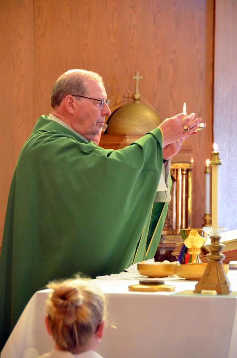 Bishop Robert Deeley Celebrates the Eucharist in York Beach