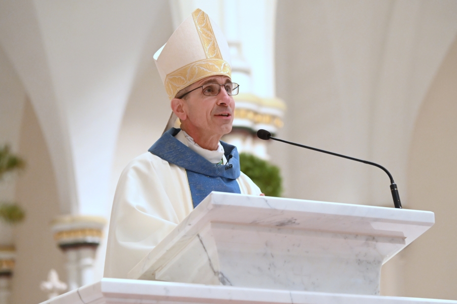 Bishop James Ruggieri delivers his homily.