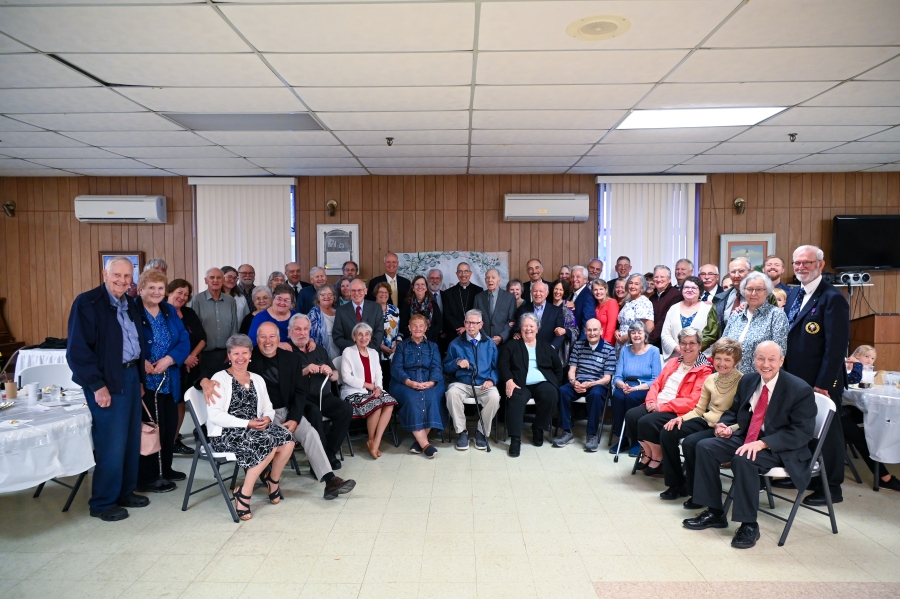 Silver and Gold Mass Group pictures