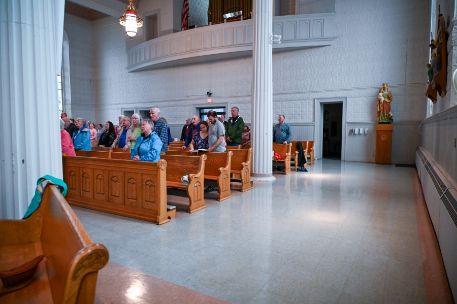 Silver and Gold Mass Group pictures