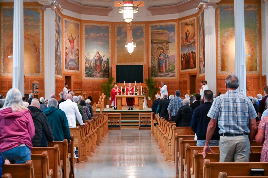 Silver and Gold Mass Group pictures