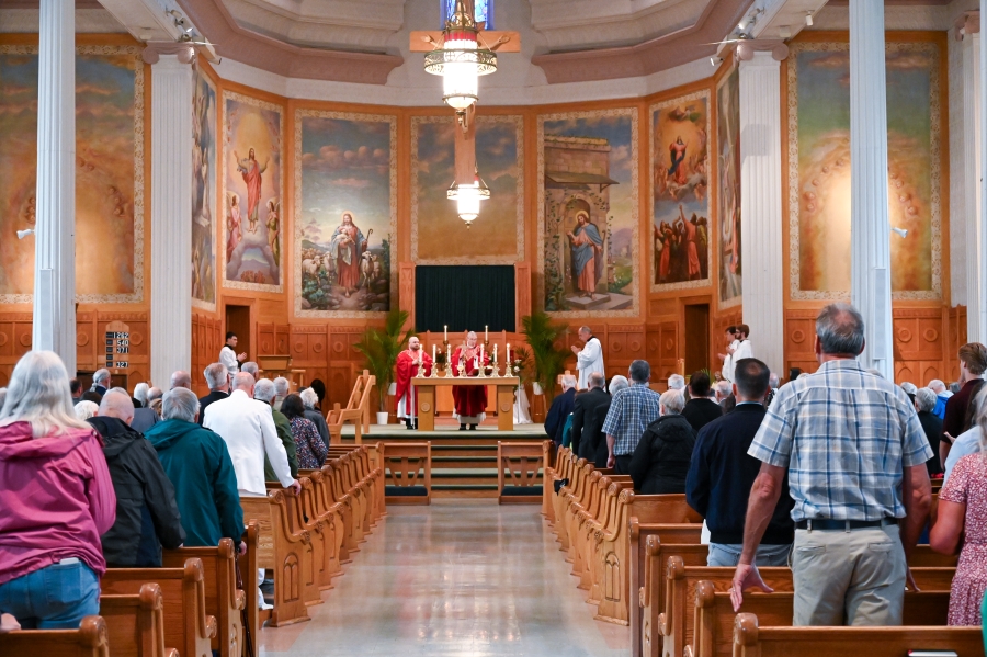 Silver and Gold Mass Group pictures