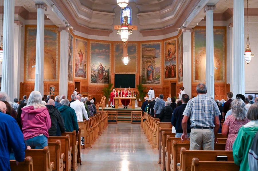 Silver and Gold Mass Group pictures