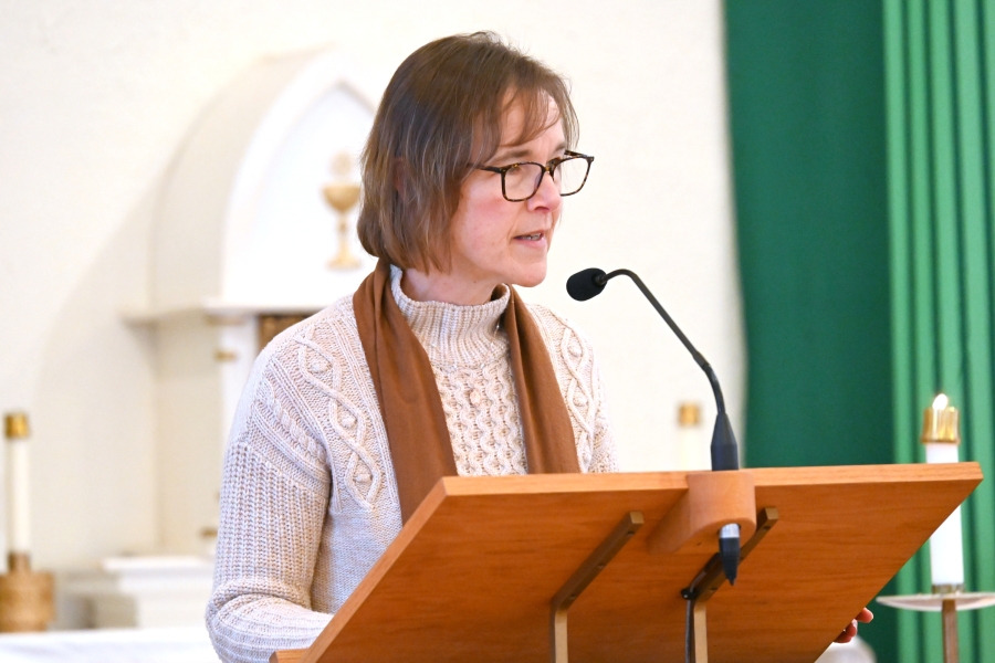 Nicole Ritchie reads the second reading.
