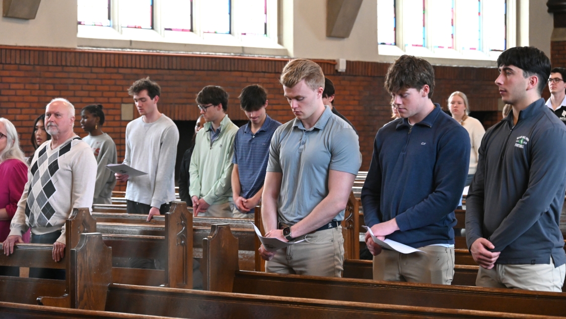 Bates College student in the pws.