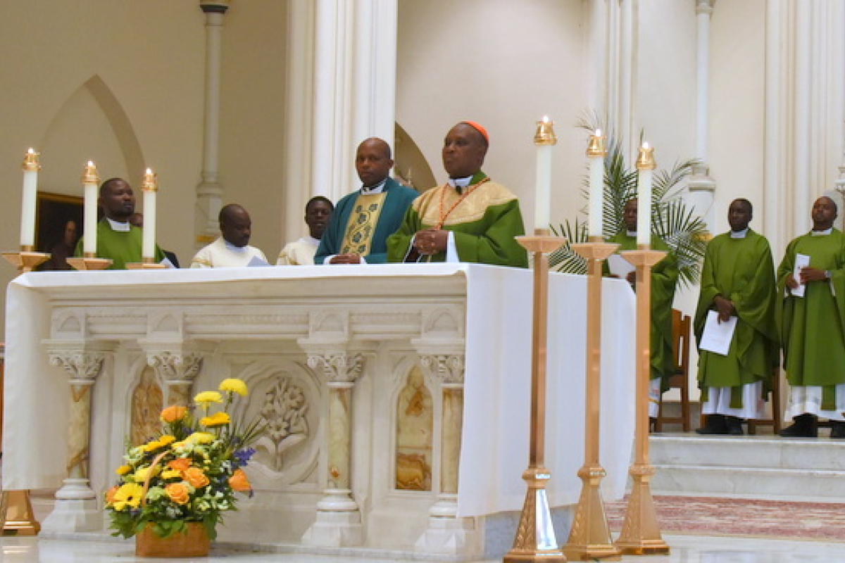 Cardinal Kambanda celebrates the Liturgy of the Eucharist.