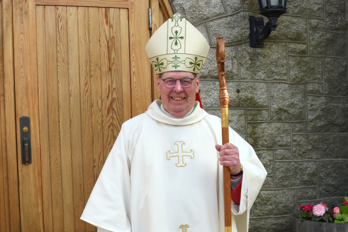 Bishop Robert Deeley