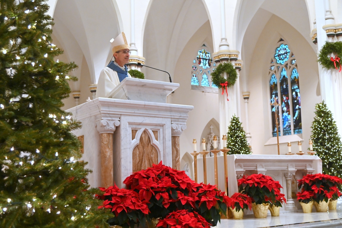 Bishop Ruggieri delivers a homily at the Cathedral of the Immaculate Conception in Portland.